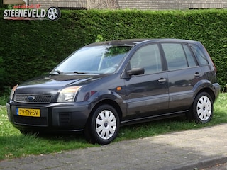 Ford Fusion 1.4 Champion met Airco en Trekhaak