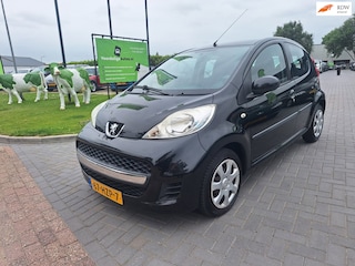 Peugeot 107 1.0-12V Sublime / Nette auto / IJkoude airco