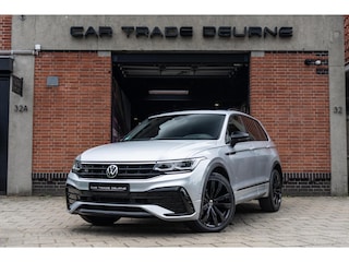 Volkswagen Tiguan 1.5 TSI R-Line Pano / Trekhaak / Camera