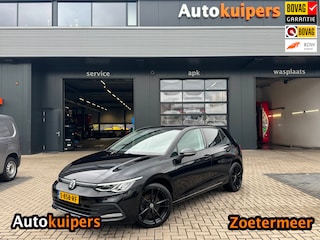 Volkswagen Golf 1.5 TSI Style | ALL-SEASON BANDEN | Met o.a. adaptive cruise, climate, achteruitrijcamera, stoelverwarming en PDC!
