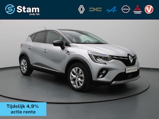 Renault Captur E-Tech Hybrid 145pk Intens Pack parking
