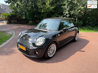 Mini Cooper 3-Deurs 1.6 Chili / Navi / Pano / Xenon / Airco / NAP / PDC
