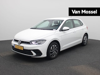 Volkswagen Polo 1.0 TSI Life Business | LMV | Cruise control | Parkeer sensoren | Navigatie | Stoel verwarming | Climate control | Bluetooth | Apple carplay