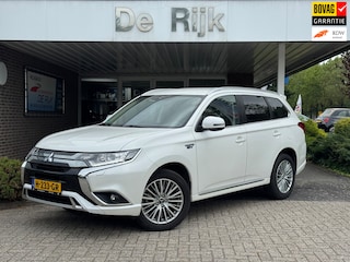 Mitsubishi Outlander 2.4 PHEV Pure | Carplay/Android, Camera, Stoelverw., Climate, Cruise | Parelmoer | Dealeronderhouden |