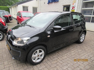 Volkswagen Up 1.0 move up! BlueMotion airco Volkswagen Up! 1.0 move up! BlueMotion