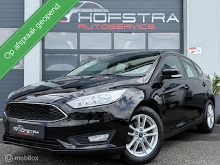 Ford Focus 1.0 Lease Edition CarPlay Trekhaak PDC Navi NAP
