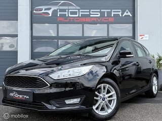 Ford Focus 1.0 Lease Edition CarPlay Trekhaak PDC Navi NAP