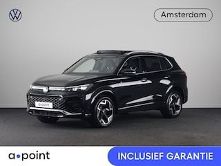 Volkswagen Tiguan 1.5 eHybrid R-Line Edition 272 pk Automaat (DSG) | Verlengde garantie | Navigatie | Panoramadak | Trekhaak (wegklapbaar) | Parkeersensoren (Park assist) | Rondomzicht camera | Matrix LED koplampen | R-Line |