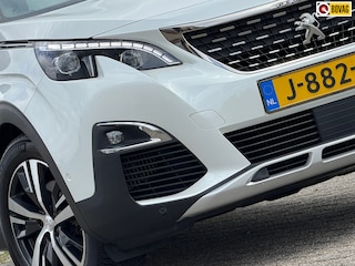Peugeot 3008 1.6 e-THP GT Line Automaat - Blanc Nacre/Noir - Trekhaak/Carplay/Cruise