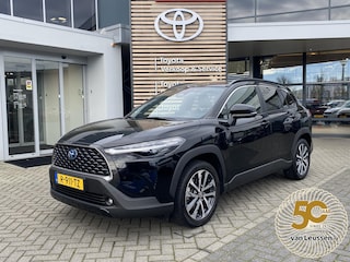 Toyota Corolla Cross 2.0 HYBRID 184PK FIRST-EDITION BLIND-SPOT ELEK-ACHTERKLEP KEYLESS LM-VELGEN PARK-SENSOREN APPLE/ANDROID STOELVERW DRAADLOOS-LADEN AD-CRUISE BLUETOOOTH DAB+