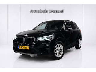 BMW X1 sDrive20i Advantage*Sportstoelen*PDC*LED+*Naviegatie
