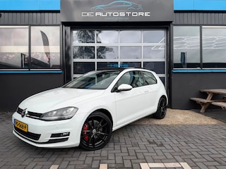 Volkswagen Golf 1.4 TSI Highline Airco Stoelverwarming Led 18 Inch Pdc Pano Nette Auto !!!