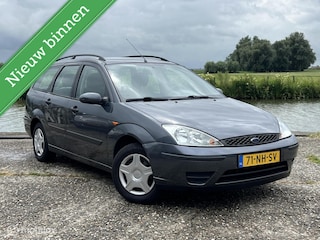 Ford Focus Wagon 1.6-16V Cool Edition / KOUDE AIRCO / APK 02-2027 / TREKHAAK!