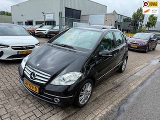 Mercedes-Benz A-klasse 180 Classic, Automaat, leder, Panodak, Airco