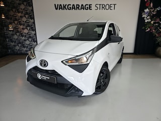Toyota Aygo 1.0 VVT-i x-fun | cruise | ac | onderh.aanwzg | 1e eigenaar | NL
