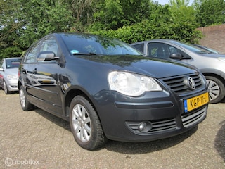 Volkswagen Polo 1.4 United / 115557Km / Distributieriem nieuw