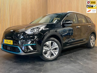 Kia Niro E-Niro DynamicLine 39 kWh|100% SOH|1/2 LEDER|ACC|APPLE CARPLAY/ANDROID AUTO|CAMERA|LANE-ASSIST|1e EIGENAAR|NL-AUTO|NAP|IN.BTW|