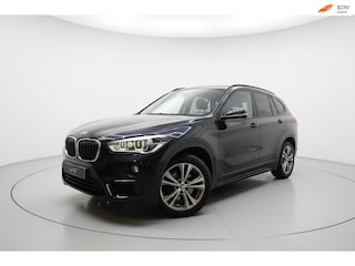 BMW X1 SDrive18i High Executive TREKHAAK CAMERA
