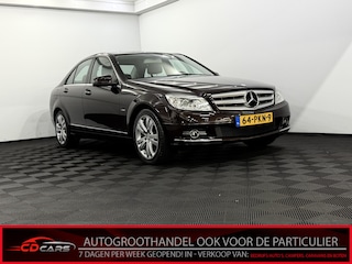 Mercedes-Benz C-klasse 180 CGI BlueEFFICIENCY Business Class Avantgarde Half leder, Navi, Parkeersensoren, Trekaak, Mistlamp, Cruise control, Lichtmetalen velgen