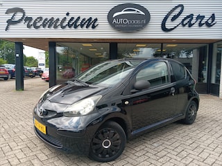 Toyota Aygo 1.0-12V Zeer Netjes en goed.