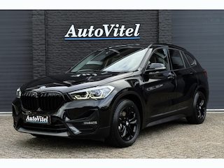 BMW X1 xDrive25e | Trekhaak | LED | PDC V & A | Elektrische Klep | DAB | 20x op voorraad!