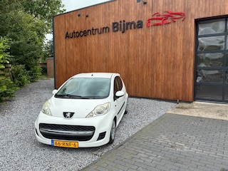 Peugeot 107 1.0-12V XR