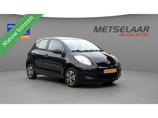 Toyota Yaris 1.0 VVTi Cool