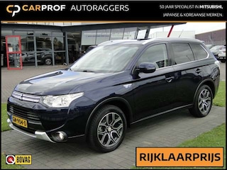 Mitsubishi Outlander 2.0 PHEV 4WD Instyle Limited I Trekhaak I Leer I Schuifdak I 1e eigenaar