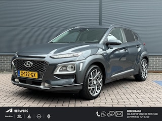 Hyundai Kona 1.6 GDI HEV Premium / Trekhaak / 1300 kg Trekgewicht / Stoel & Stuurverwarming / Navigatiesysteem / Apple carplay & Android auto / Achteruitrijcamera / Voor & achter sensoren /