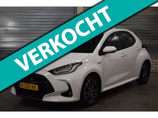 Toyota Yaris 1.5 Hybrid Business Plus + Navigatie|Bluetooth|Camera|Parkeersensoren|Cruise Control|Trekhaak|