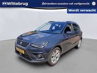 Seat Arona 1.0 TSI 95pk Style Business Intense / LED / Clima / Camera / LM 17 '' / App Connect /