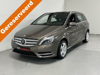 Mercedes-Benz B-klasse 200 Ambition CLIMA / CRUISE / CAMERA / TREKHAAK