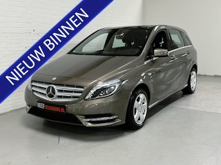 Mercedes-Benz B-klasse 200 Ambition CLIMA / CRUISE / CAMERA / TREKHAAK