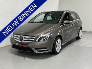 Mercedes-Benz B-klasse 200 Ambition CLIMA / CRUISE / CAMERA / TREKHAAK
