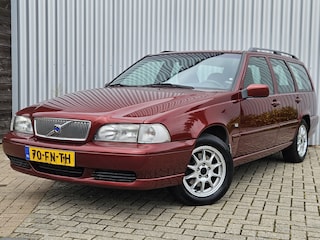 Volvo V70 2.4 Polar /Dealer Onderhouden/Youngtimer/Airco!