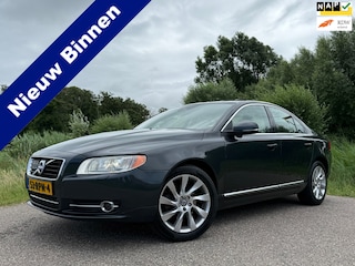 Volvo S80 1.6 T4 Summum Automaat / Schuif-Kanteldak / BLIS / Leder / Navi / Stoelverwarming / Clima / 18" / PDC / Xenon / Cruise /