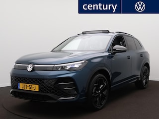 Volkswagen Tiguan 1.5 eHybrid R-Line Edition / Panodak / Zwenk.Trekhaak / Camera / ACC / Dodehoeksensoren / IQ - light /