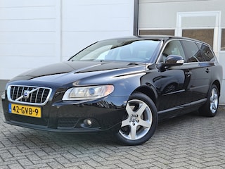 Volvo V70 2.5T Summum / Automaat / Youngtimer / Incl BTW!