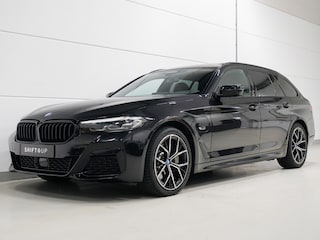 BMW 5-serie Touring 530e xDrive M-Sport | Panoramadak | Adapt. Cruise Control