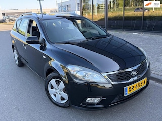 Kia Ceed Cee'd 1.4 CVVT X-tra/Airco/bleutooth/netjes onderhoud
