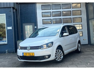 Volkswagen Touran 2.0 TDI Highline BlueMotion | Clima | Cruise | Navi | DSG