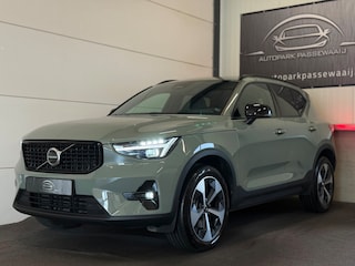 Volvo XC40 2.0 B3 Ultra Dark 2WD Pano, ACC, Apple Carplay, Virtual Cockpit, Harman&Kardon, Stoelverwarming, Elektrische Stoelen