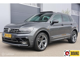 Volkswagen Tiguan 1.4 TSI ACT R-Line | Pano | Leer |Trekhaak I Camera | HUD