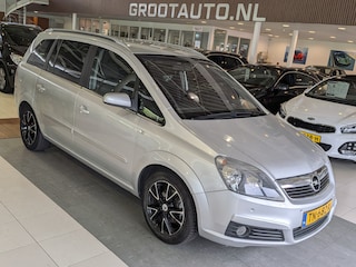 Opel Zafira 1.8 Essentia Airco, Cruise Control, Trekhaak, Stuurbekrachtiging