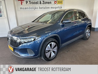 Mercedes-Benz EQA 350 4MATIC Luxury Line 67 kWh Vol Elektrisch | Panoramadak | 360 Camera | Memory seats | Adaptieve cruise control | Keyless | Head up display | Lederen bekleding | Dodehoeksdetectie | Lane assist | Sfeerverlichting | Stoelverwarming