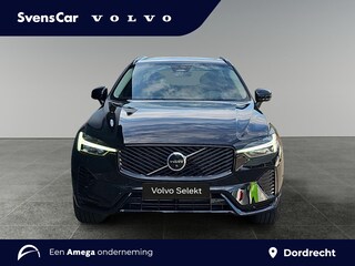 Volvo XC60 2.0 T6 Plug-in hybrid AWD Plus Dark | Panoramadak | Trekhaak | Bowers & Wilkins sound | Massagefunctie |
