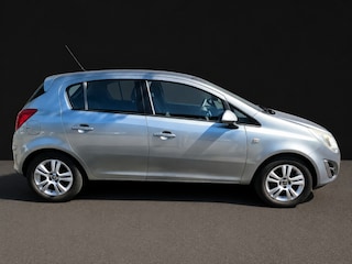 Opel Corsa 1.2-16V Berlin Airco