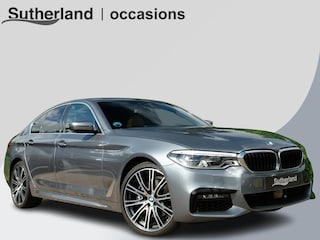 BMW 530e M Sport | Schuif-/kanteldak | Adaptive cruise control | 20 inch velgen | Leder Dakota/cognac | 360 graden camera | Comfort stoelen | Stoelverwarming / Ventilatie | Head Up Display | Bowers & Wilkins | Keyless entry