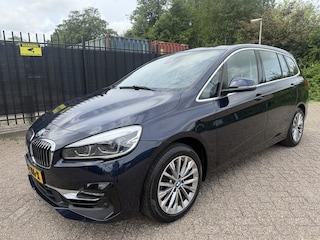 BMW 2-serie Tourer 218i Executive Edition Sportleer/Stoelverw/Led/HU/Cruise