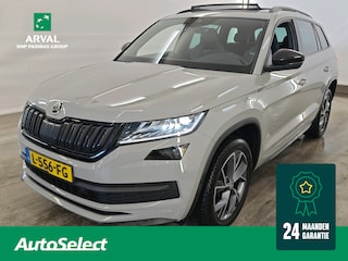 Skoda Kodiaq 1.5 TSI 150pk Sportline Business 5P | Panoramadak | Stuur- en Stoelverwarming | Camera | PDC V+A | CarPlay | Navi|19"